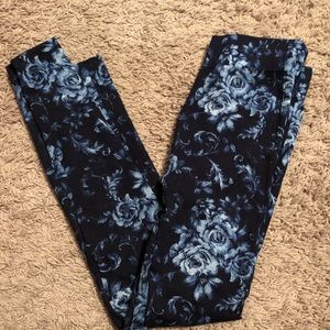 Navy blue leggings